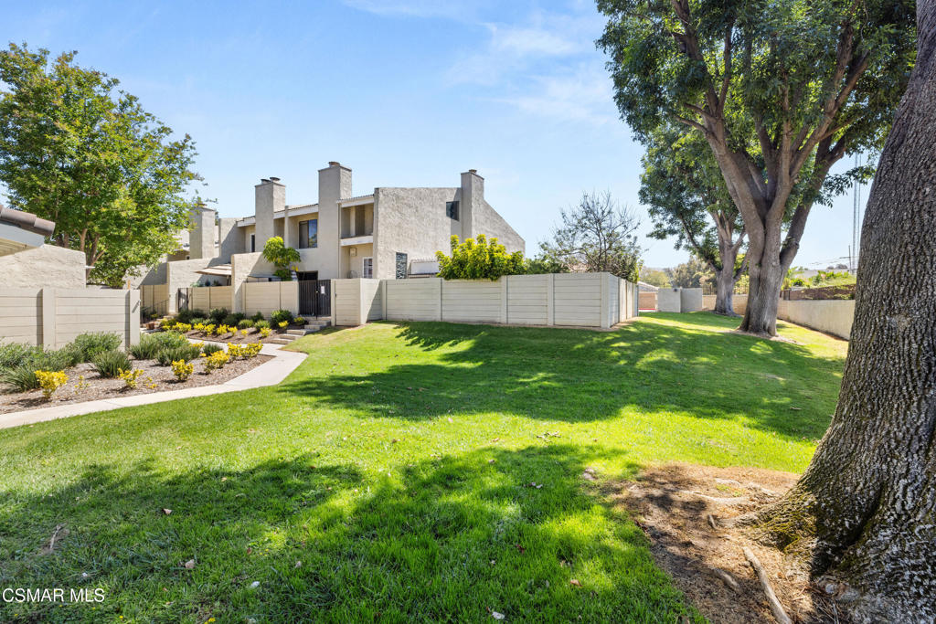 1928 Stow Street Simi Valley, CA 93063 - Photo 24 of 27