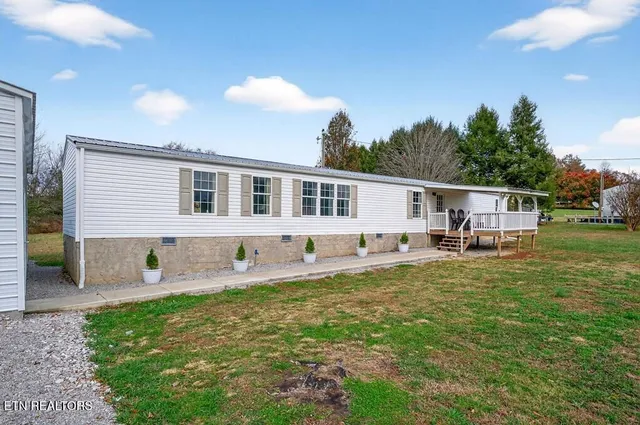 $219,900 | 188 Papermill Road, Quebeck, TN 38579