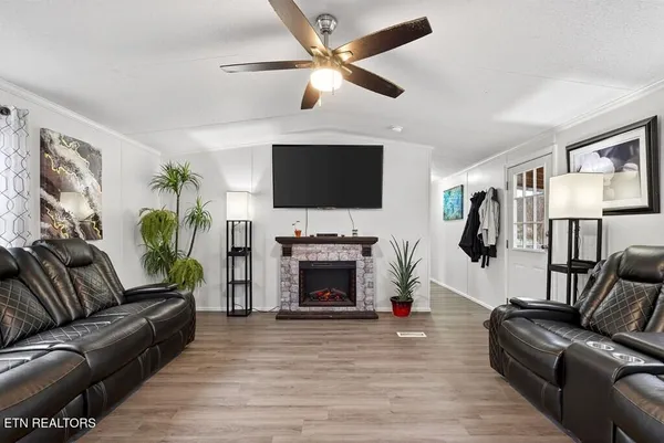 $219,900 | 188 Papermill Road, Quebeck, TN 38579