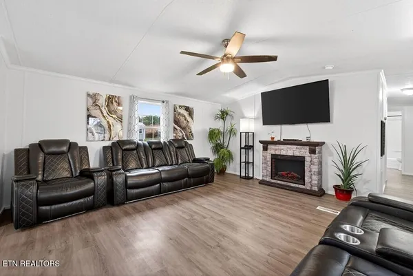 $219,900 | 188 Papermill Road, Quebeck, TN 38579