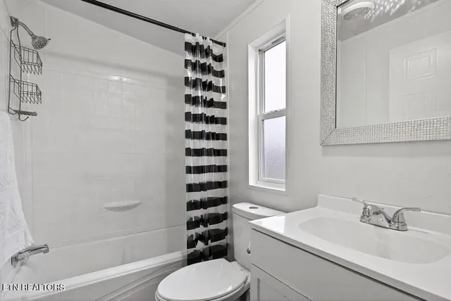 $219,900 | 188 Papermill Road, Quebeck, TN 38579