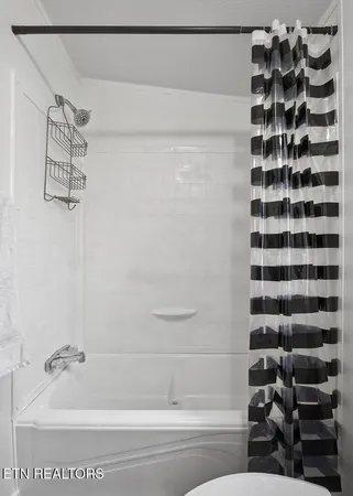 $219,900 | 188 Papermill Road, Quebeck, TN 38579