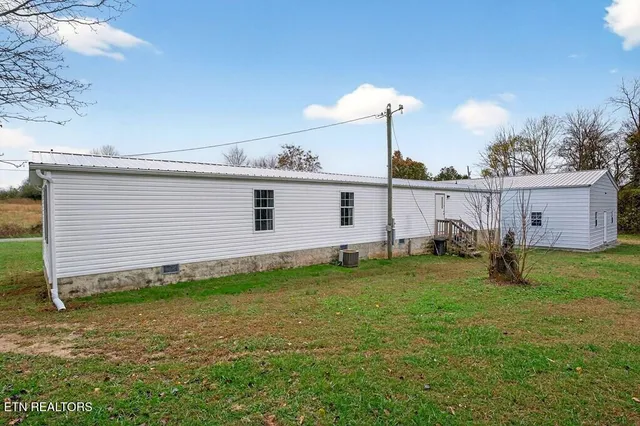 $219,900 | 188 Papermill Road, Quebeck, TN 38579