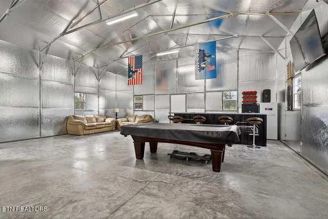 $219,900 | 188 Papermill Road, Quebeck, TN 38579