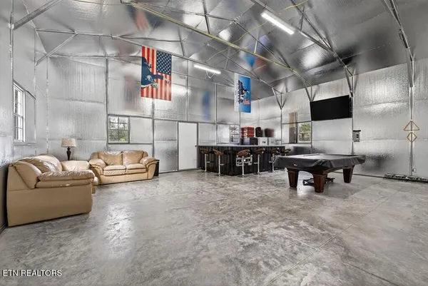 $219,900 | 188 Papermill Road, Quebeck, TN 38579