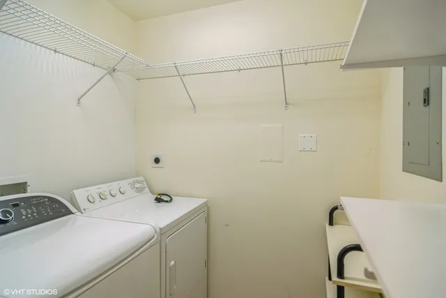 $449,000 | 77 South Evergreen Avenue, Unit 606, Arlington Heights, IL 60005