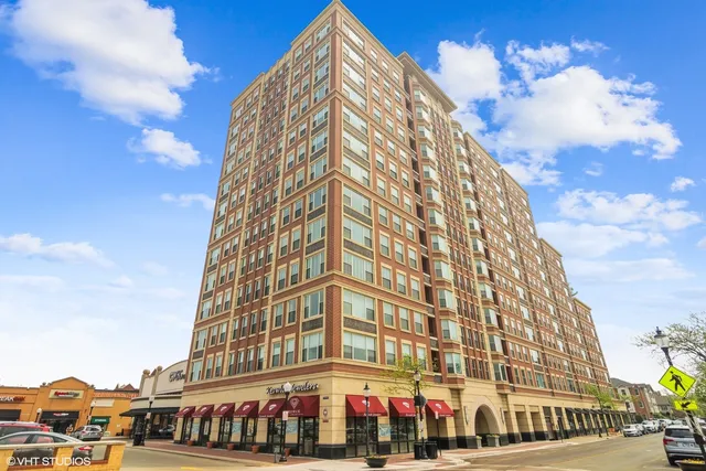 $449,000 | 77 South Evergreen Avenue, Unit 606, Arlington Heights, IL 60005