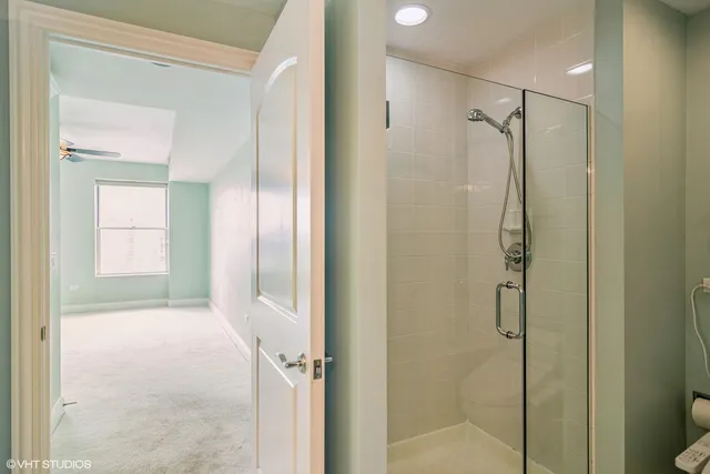 $449,000 | 77 South Evergreen Avenue, Unit 606, Arlington Heights, IL 60005