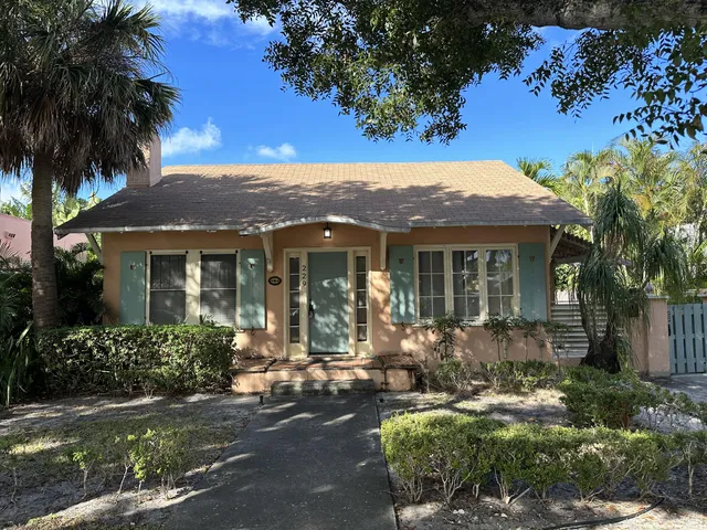 $2,950 | 229 Lakeland Drive, West Palm Beach, FL 33405