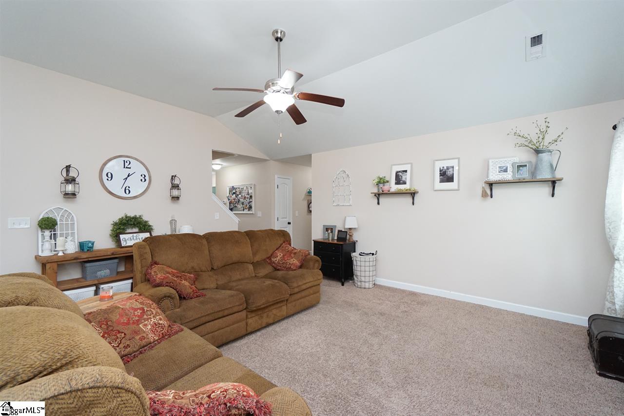 15 Milo Court Simpsonville, SC 29680 - Photo 5 of 23 Gallery Image 5