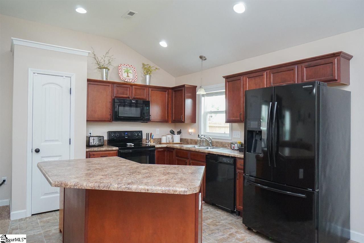 15 Milo Court Simpsonville, SC 29680 - Photo 9 of 23 Gallery Image 9