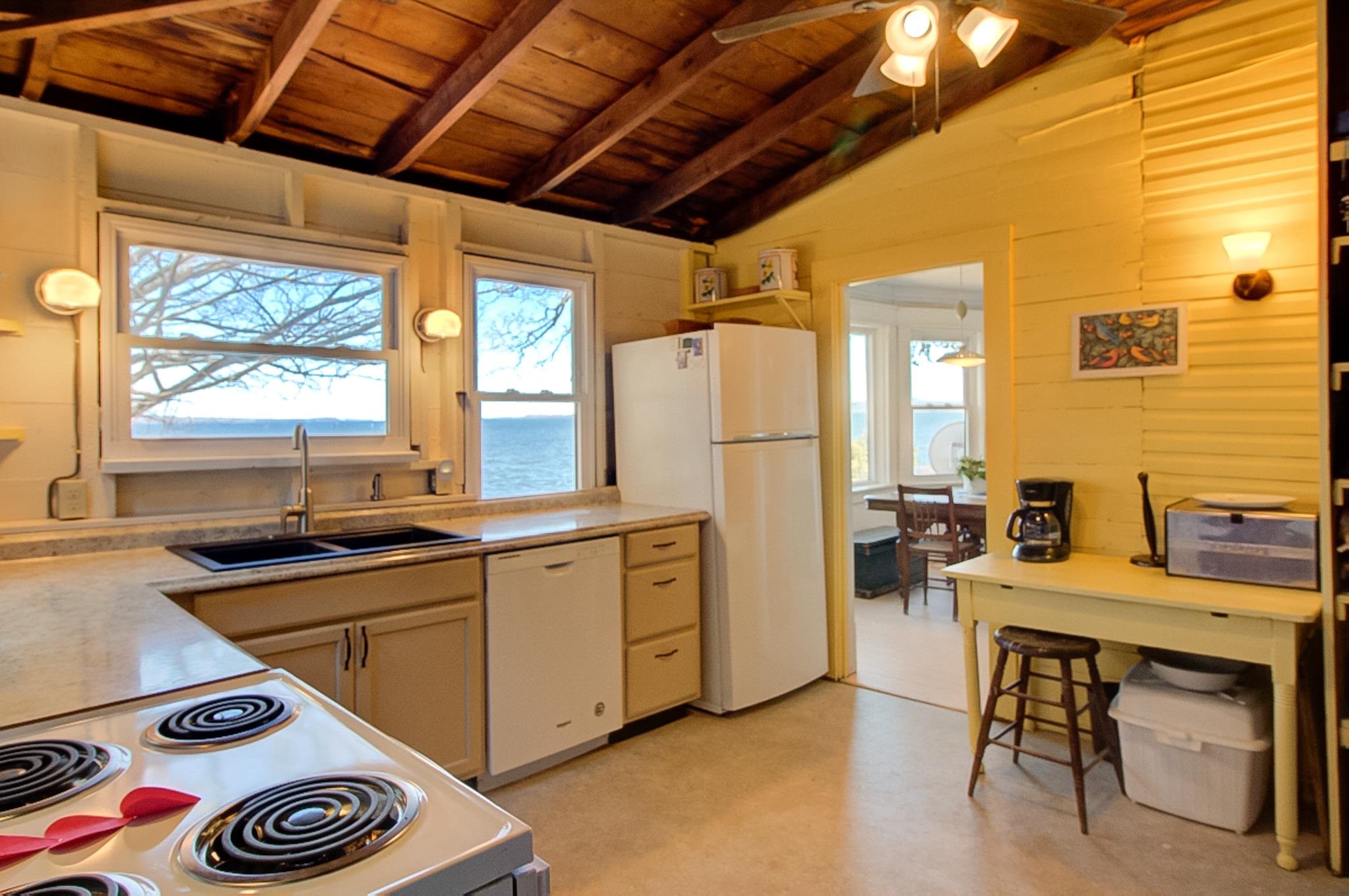3 Englewood Road South Hero, VT 05486 - Photo 6 of 40 Gallery Image 6