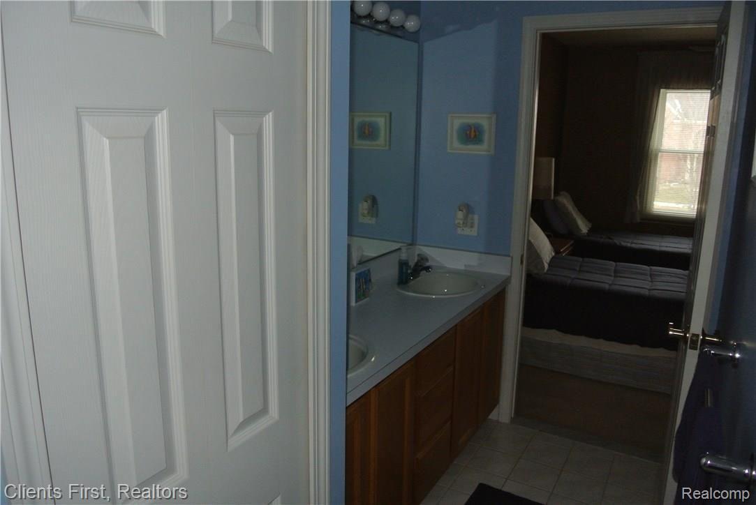 6958 Kennesaw Road Canton, MI 48187 - Photo 73 of 84 DSC_4349.JPG