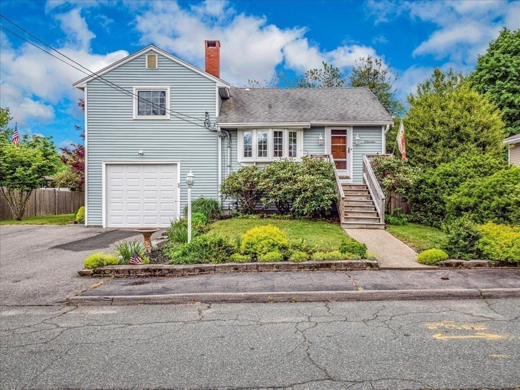 7 Ell Road Holbrook, MA 02343 - Photo 2 of 34 front view of a house and a yard