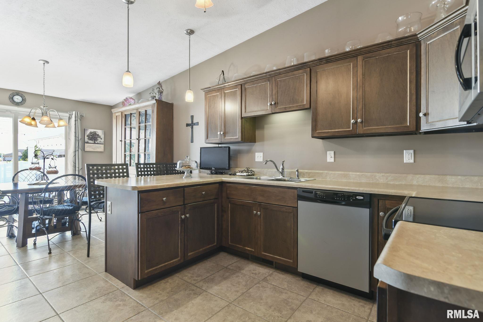 5300 Biltmore Drive Springfield, IL 62711 - Photo 9 of 37 Gallery Image 9