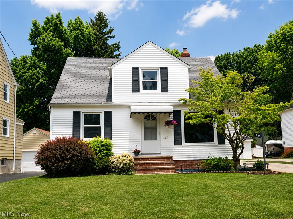 1199 Mayfield Ridge Road Mayfield Heights, OH 44124 - Photo 1 of 37 Gallery Image 1
