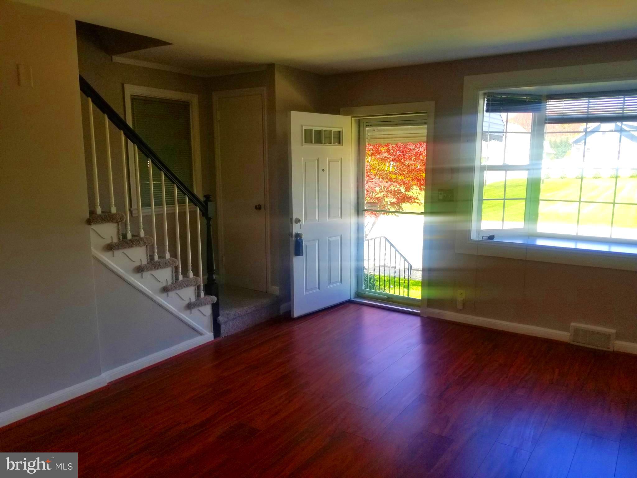 410 New Road Wilmington, DE 19805 - Photo 3 of 13 Gallery Image 3