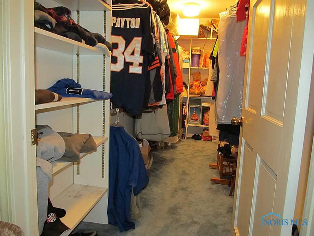 1175 Craig Road Maumee, OH 43537 - Photo 5 of 10 Master Bedroom. THIS IS THE MASTER BEDROOM WALK IN CLOSET!!