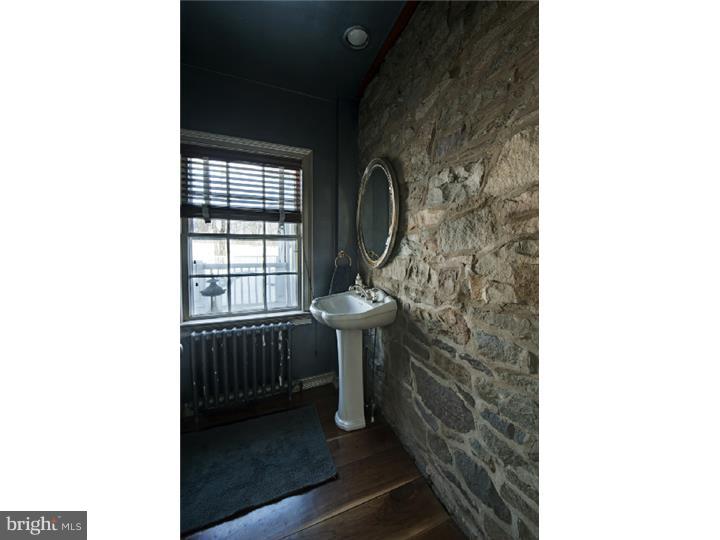 4230 Wismer Road New Hope, PA 18938 - Photo 7 of 16 Gallery Image 7