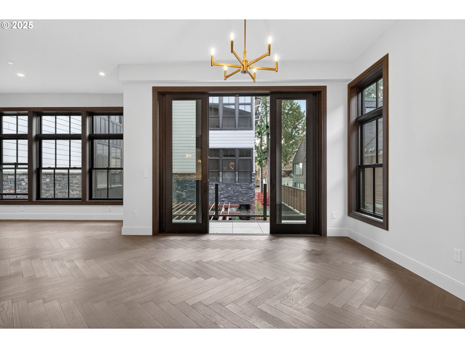 21 D Avenue, Unit 5 Lake Oswego, OR 97034 - Photo 11 of 48