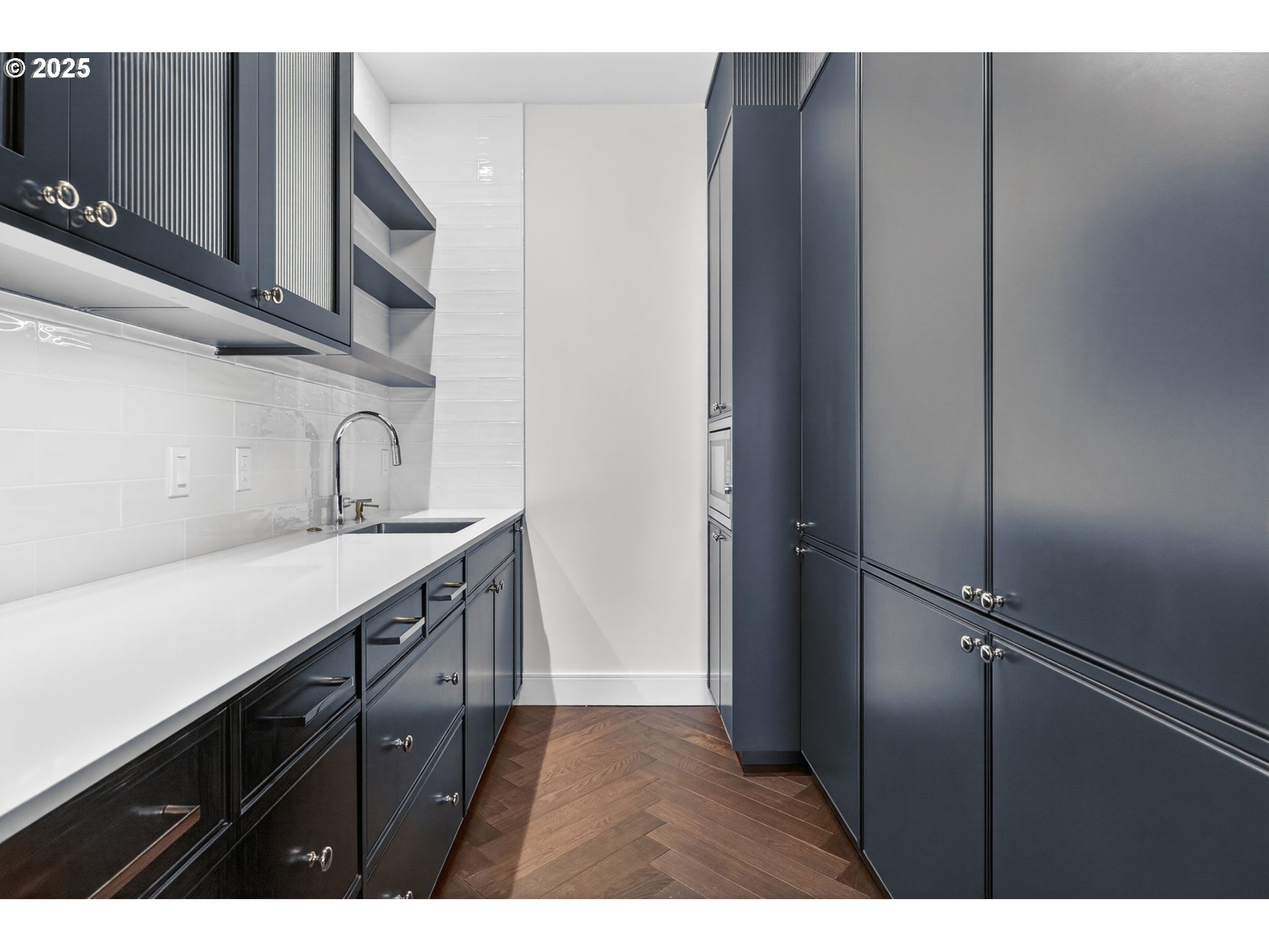 21 D Avenue, Unit 5 Lake Oswego, OR 97034 - Photo 23 of 48 Bathroom