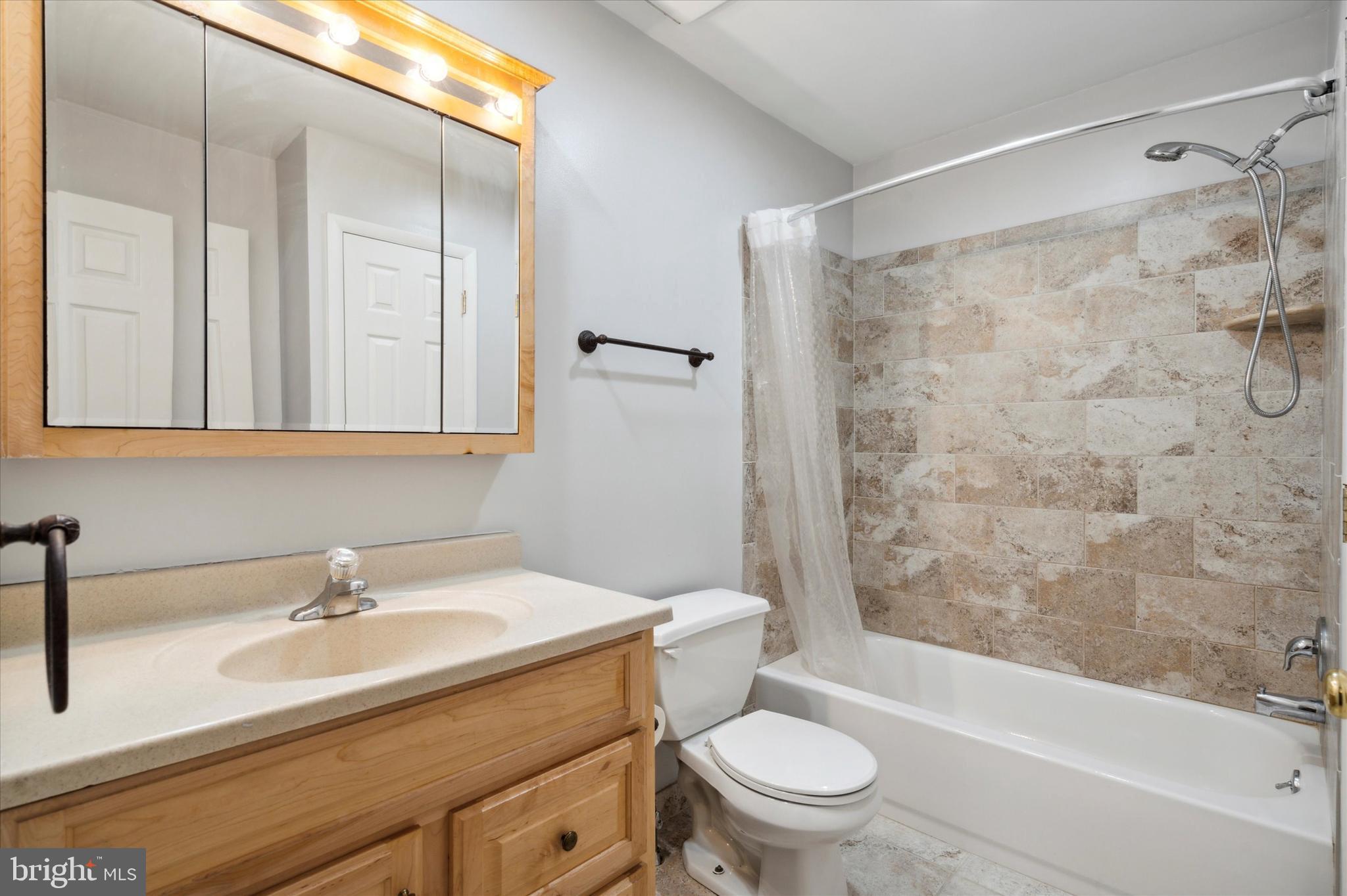 70 Old Forge Crossing Devon, PA 19333 - Photo 9 of 13 Full Bathroom