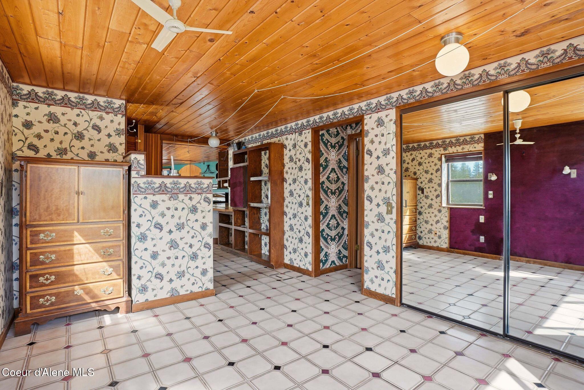 1395 Rolling Thunder Ridge Road Sandpoint, ID 83864 - Photo 25 of 69 Inside-Media-Thunder-69
