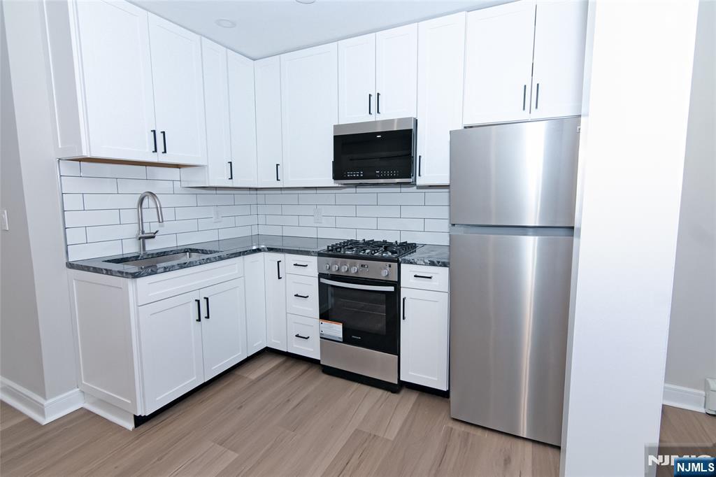 162 Spring Street, Unit 4 Orange, NJ 07050 - Photo 2 of 31