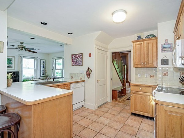 56 Ridgeway Avenue Needham, MA 02492 - Photo 11 of 16 Gallery Image 11