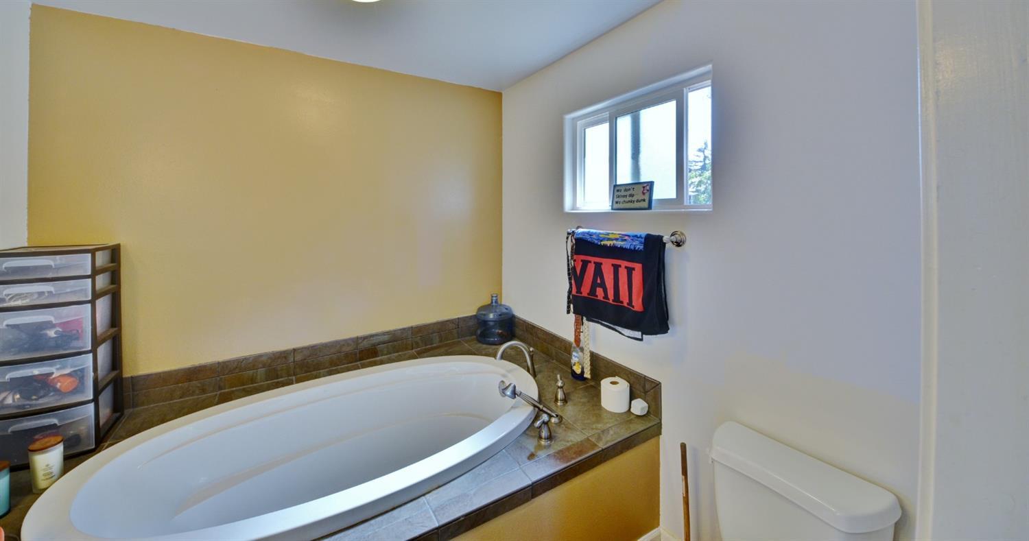 111 6th Street Phoenix, OR 97535 - Photo 6 of 14 Additional Photo