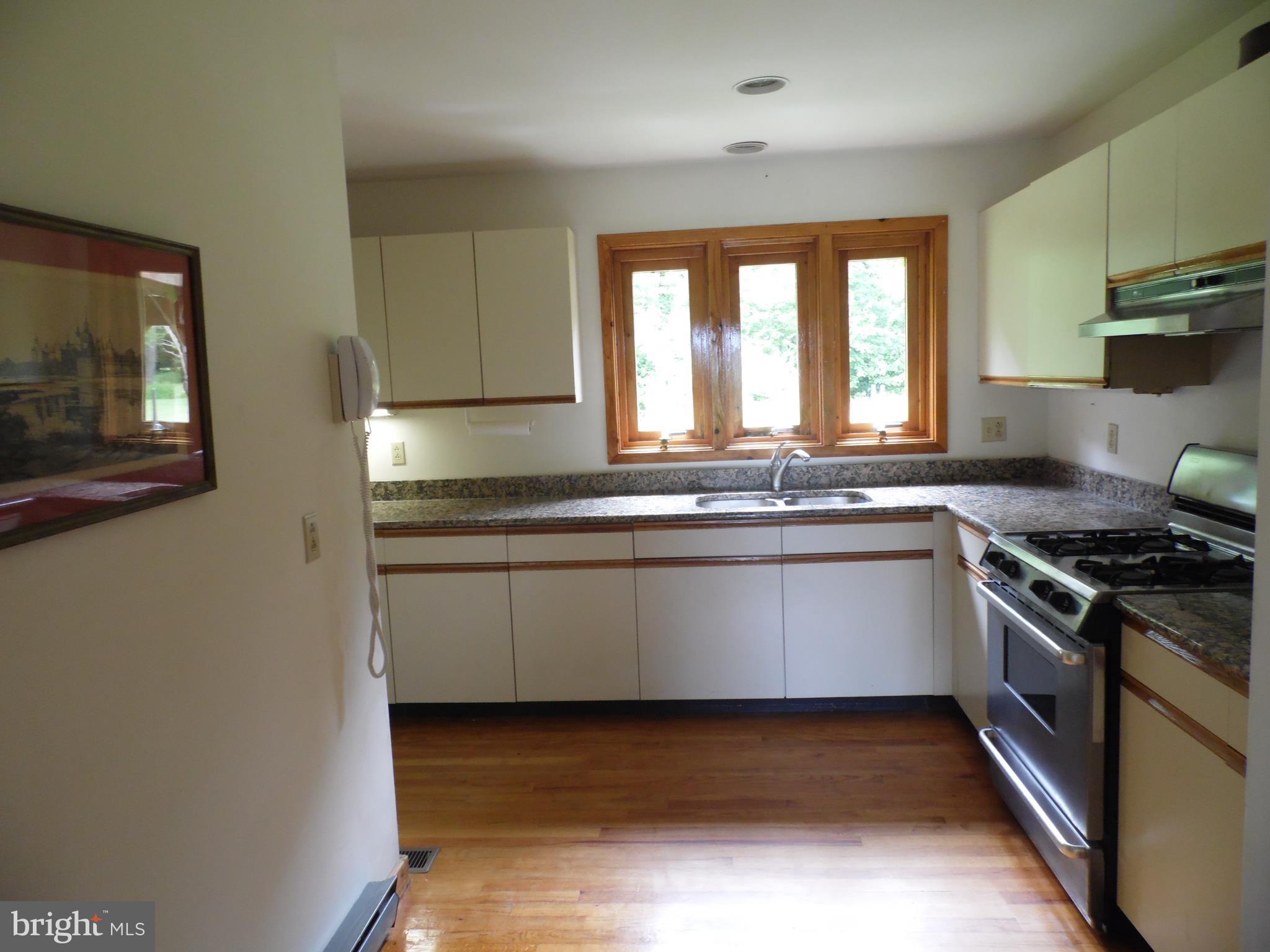 4780 Bar Neck Road Tilghman, MD 21671 - Photo 20 of 33 Kitchen