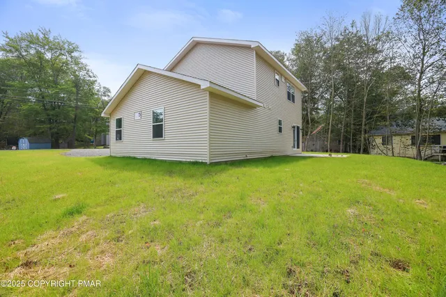 $2,250 | 8206 Natures Drive, Tobyhanna, PA 18466