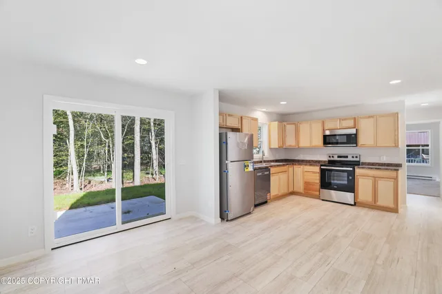 $2,250 | 8206 Natures Drive, Tobyhanna, PA 18466