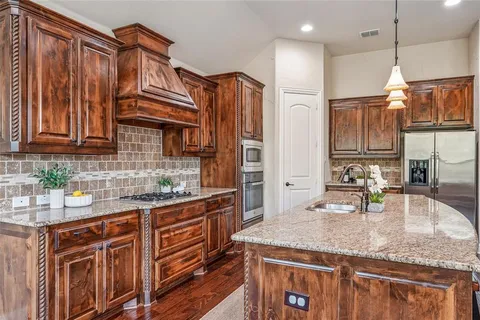 $735,000 | 2802 Sherwood Drive, Trophy Club, TX 76262