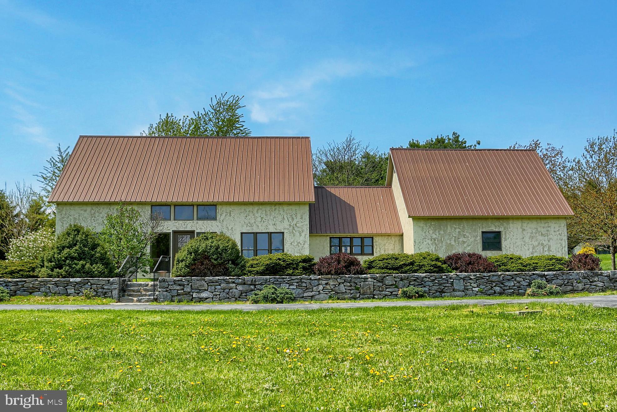 258 Stuart Road Carlisle, PA 17015 - Photo 1 of 39 Gallery Image 1