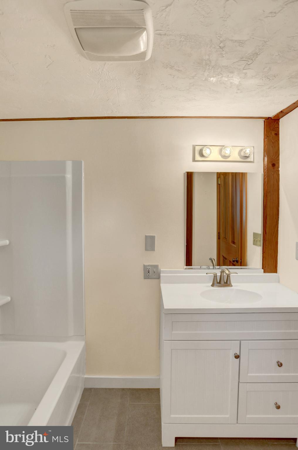 258 Stuart Road Carlisle, PA 17015 - Photo 12 of 39 Gallery Image 12