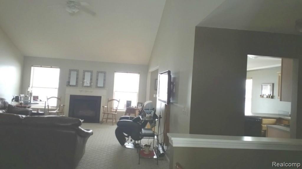 6547 Palms Road Fair Haven, MI 48023 - Photo 4 of 21 WP_20150206_005.jpg
