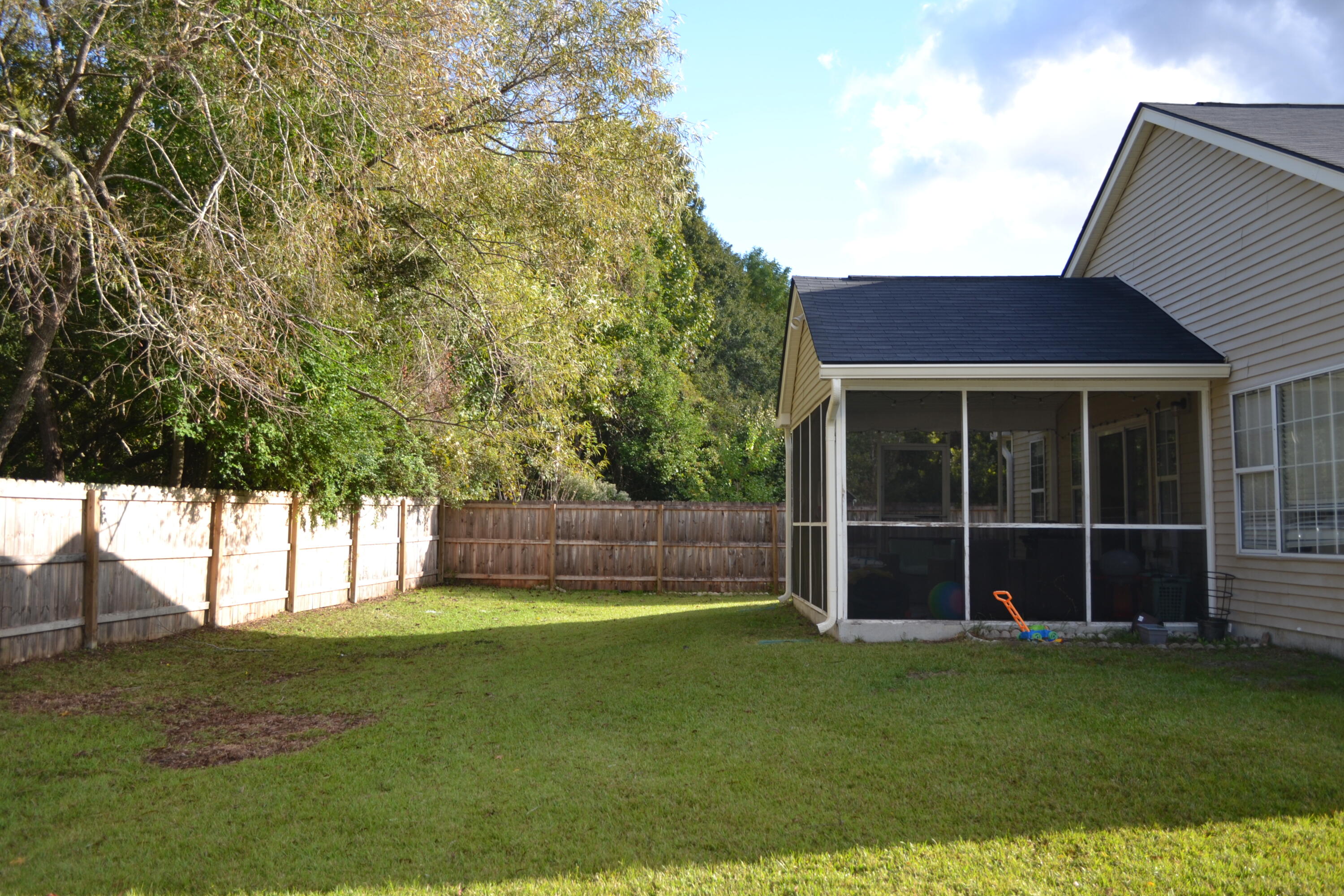 7139 Windmill Creek Road Charleston, SC 29414 - Photo 3 of 18 DSC_0343