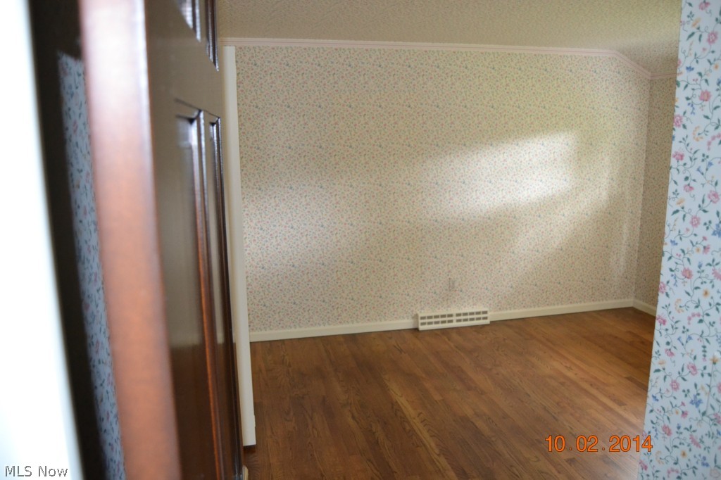 31410 South Woodland Road Cleveland, OH 44124 - Photo 11 of 17