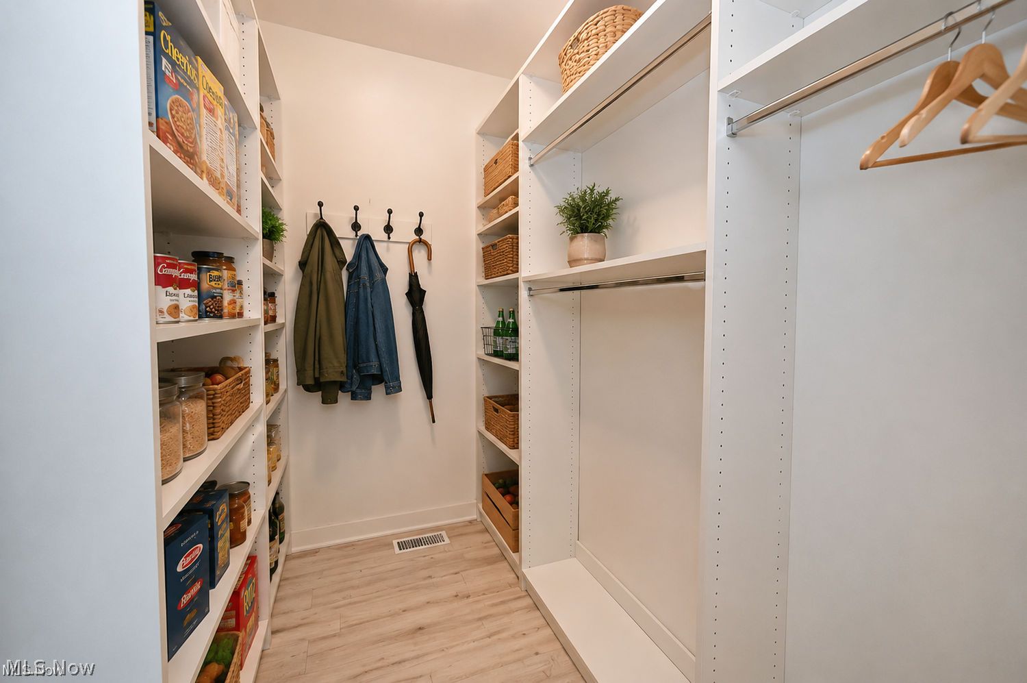 6964 Lakeview Road Hanoverton, OH 44423 - Photo 19 of 31 Pantry