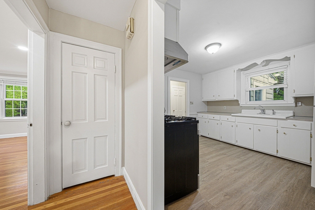 33 Harvard Street, Unit 2 Arlington, MA 02476 - Photo 21 of 41