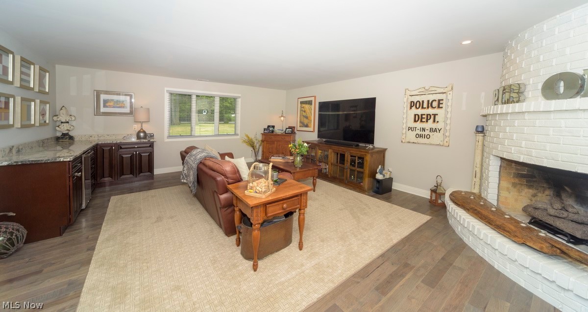 4960 East Cliff Road Port Clinton, OH 43452 - Photo 9 of 25 Gallery Image 9