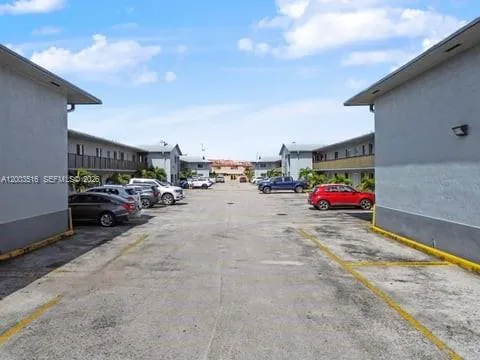 $240,000 | 6121 West 24th Avenue, Unit 211, Hialeah, FL 33016