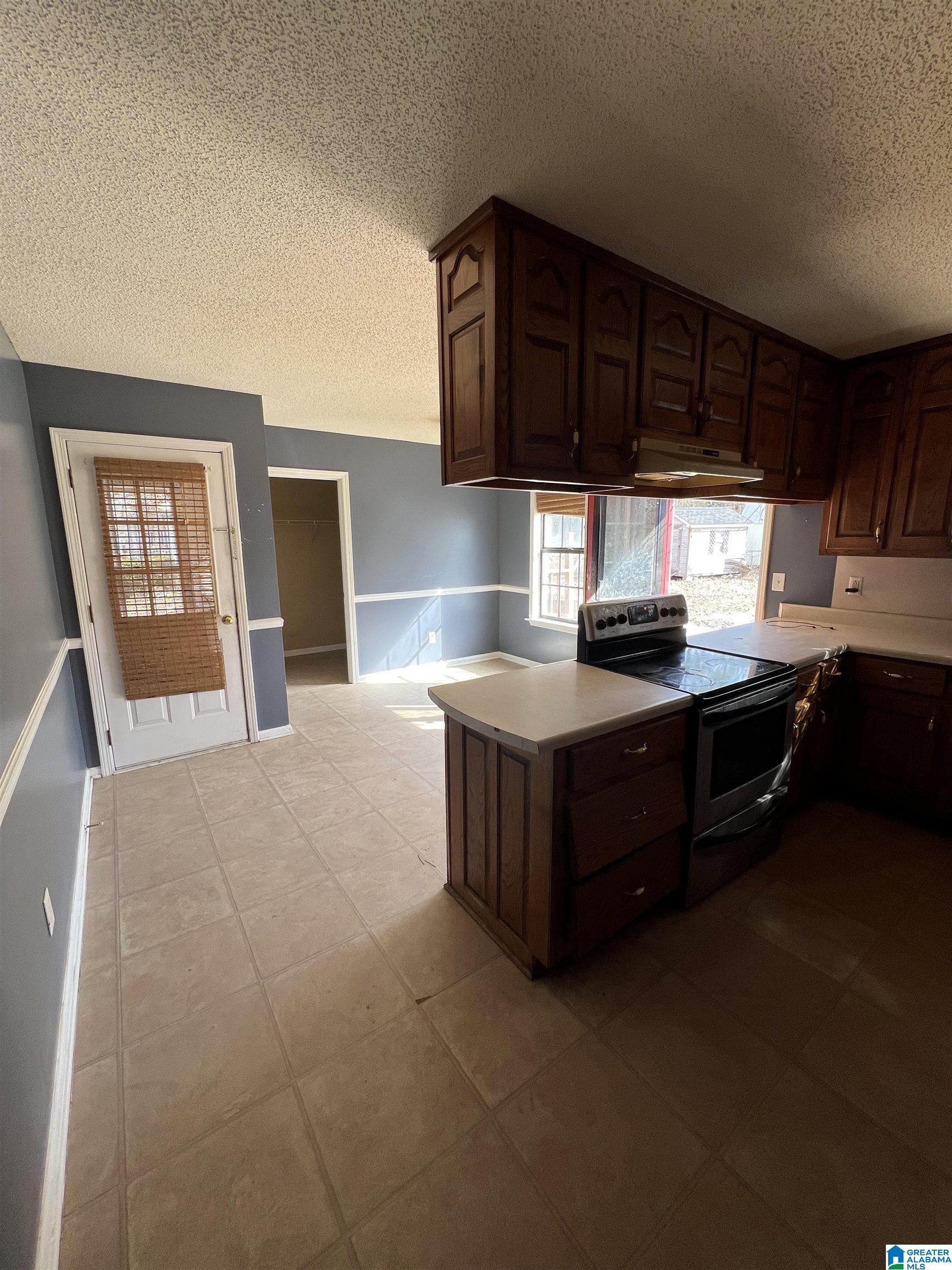 524 Valley Road Oneonta, AL 35121 - Photo 5 of 17
