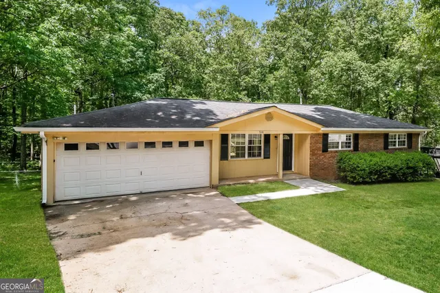 $1,715 | 5141 Oakdale Court, Douglasville, GA 30135