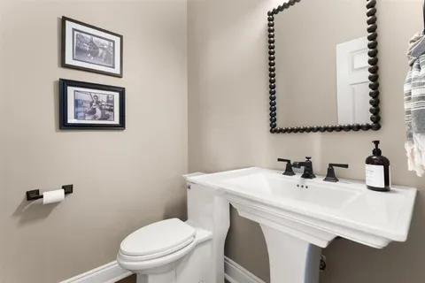 $387,750 | 801 St Anthony Street, Unit E, Lake Charles, LA 70601