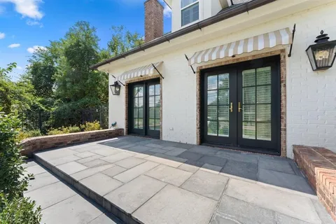 $387,750 | 801 St Anthony Street, Unit E, Lake Charles, LA 70601