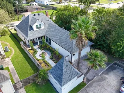 $387,750 | 801 St Anthony Street, Unit E, Lake Charles, LA 70601