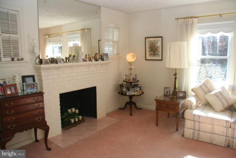 2711 Emmet Road Silver Spring, MD 20902 - Photo 4 of 30 Living Room #3