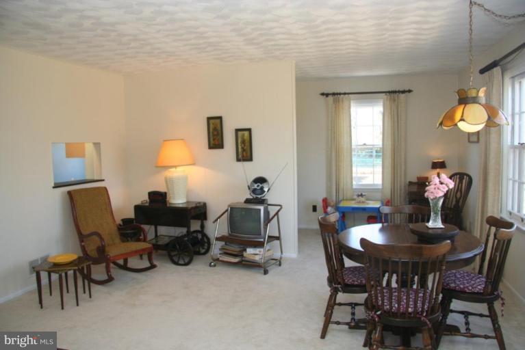 2711 Emmet Road Silver Spring, MD 20902 - Photo 9 of 30 Family Room #2